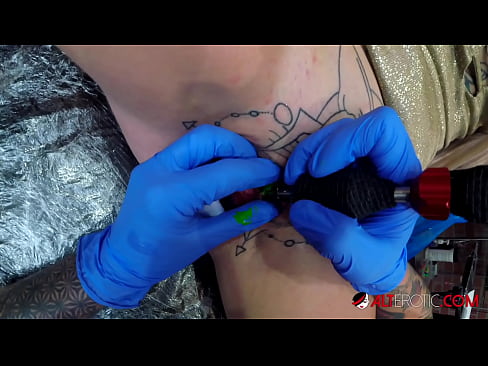 ❤️ Si Sully Savage adunay tattoo sa iyang clitoris ️ Porn video sa amon ❤